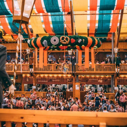 offizieller Oktoberfest Krug 2025 der Stadt München - mit Zindeckel - Sammlerstück